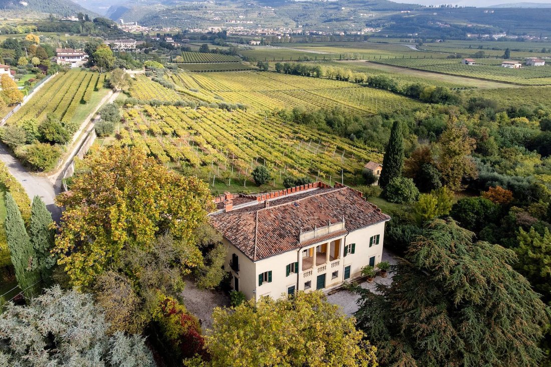 House in San Pietro In Cariano, Veneto, Italy 1 - 13452333