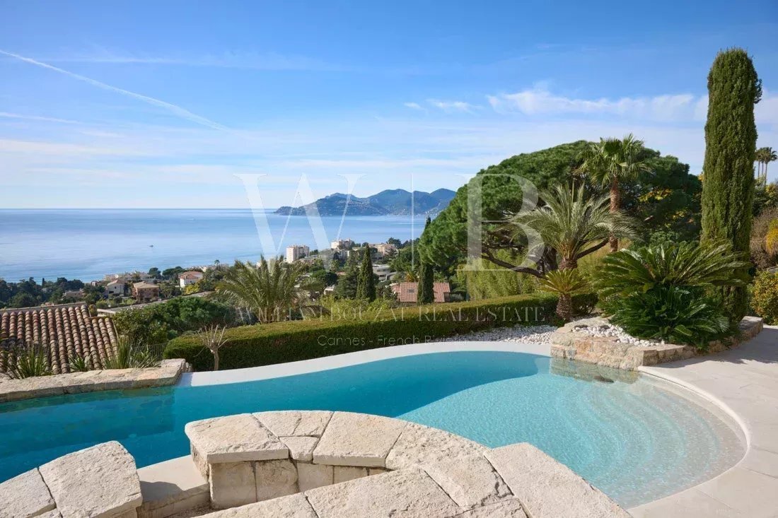 Villa in Cannes, Provence-Alpes-Côte d'Azur, France 1 - 15789513