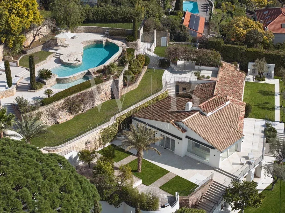 Villa in Cannes, Provence-Alpes-Côte d'Azur, France 2 - 15789513