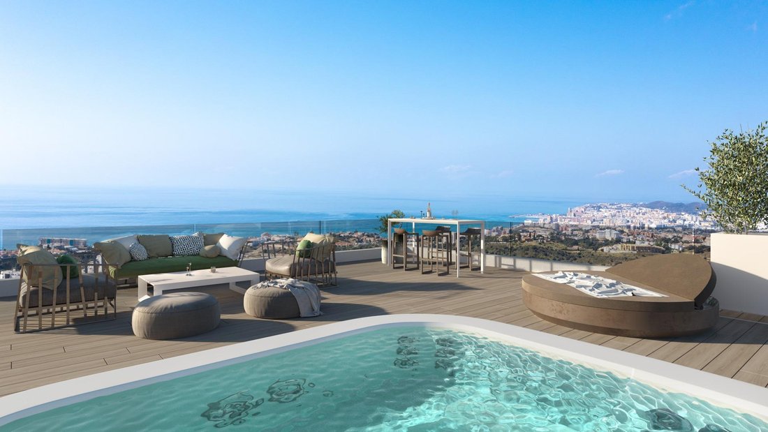 Penthouse in Fuengirola, Andalusia, Spain 1 - 14597145