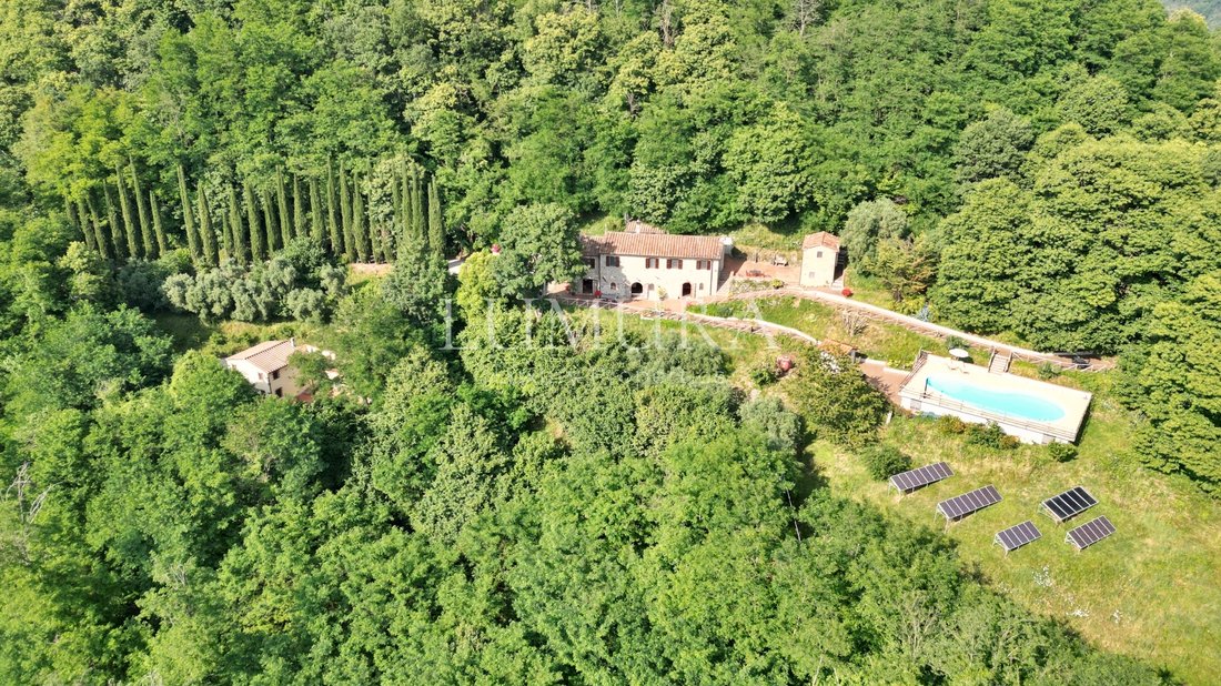 Country House in Villa Basilica, Tuscany, Italy 1 - 15790538