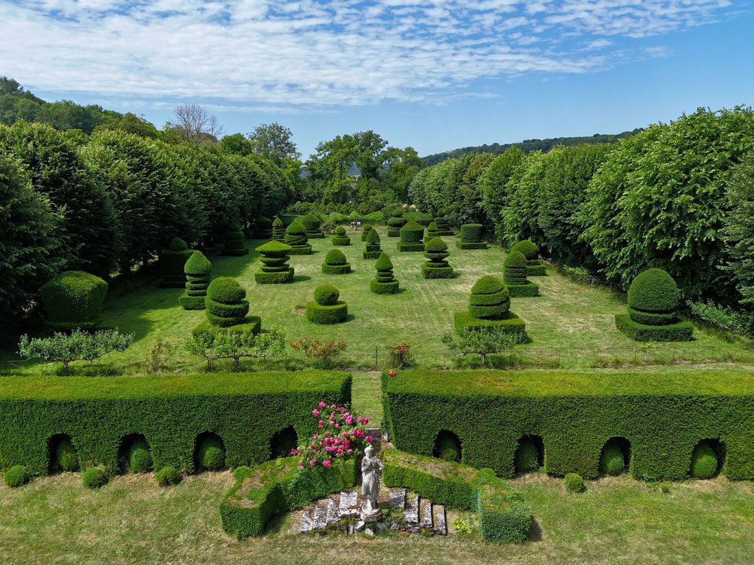 A Renaissance Dream: 26 Hectares of Timeless Elegance Near Paris