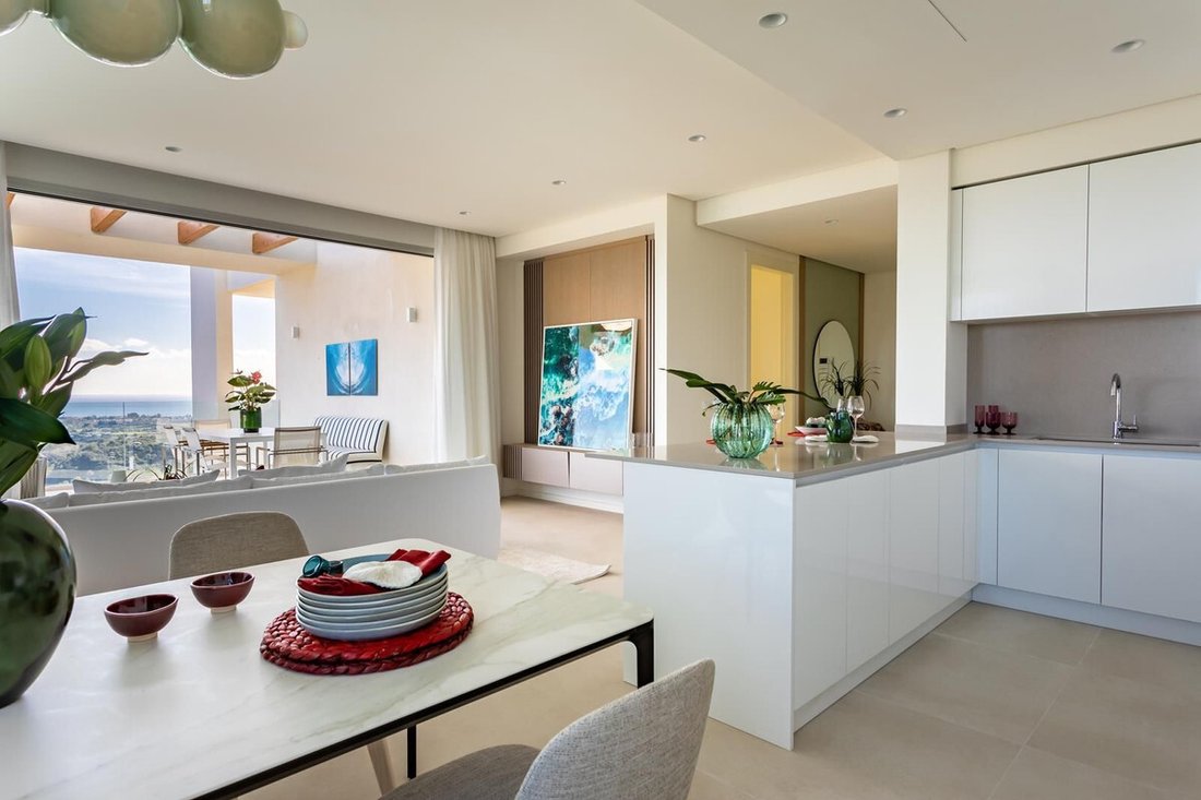Apartment in Benahavis, Andalusia, Spain 3 - 13949042