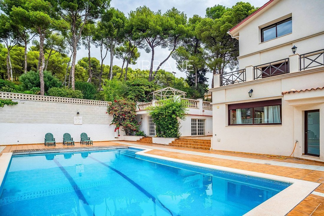 Villa in Horta-Guinardó, Barcelona, Spain 3 - 15790546