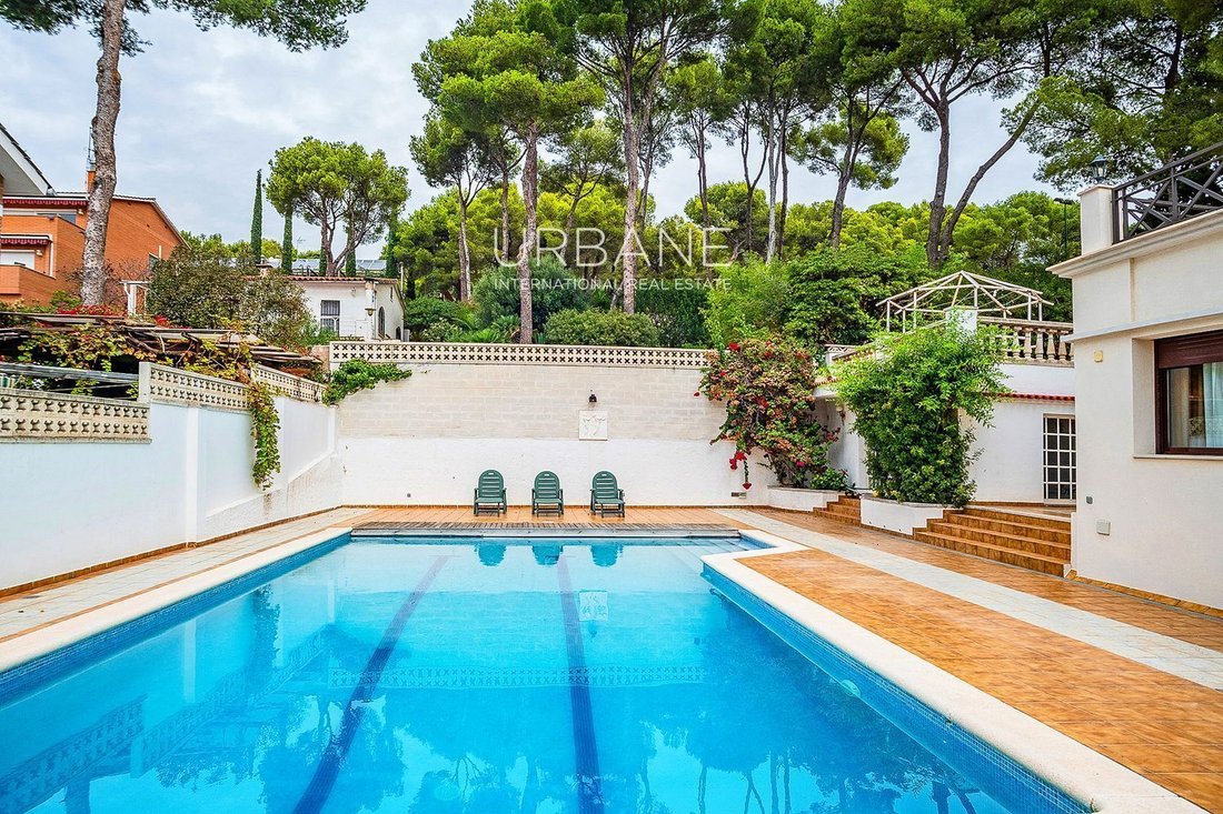 Villa in Horta-Guinardó, Barcelona, Spain 2 - 15790546