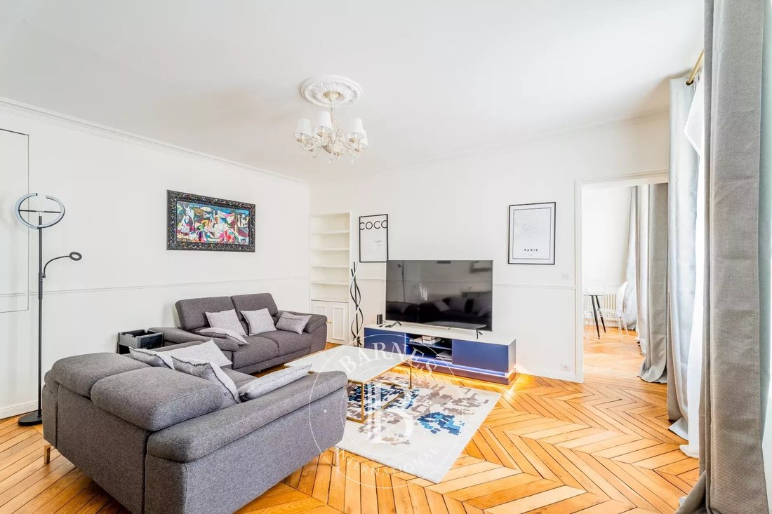 Apartment in Triangle d'Or, Paris 8e Arrondissement, Paris 1 - 15790513