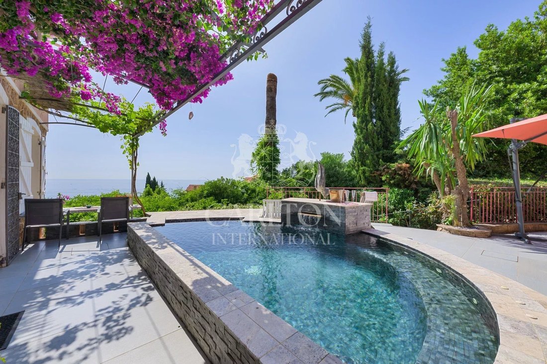 Villa in Le Dramont-Agay-Anthéor-Le Trayas, Saint-Raphaël, France 1 - 15790547
