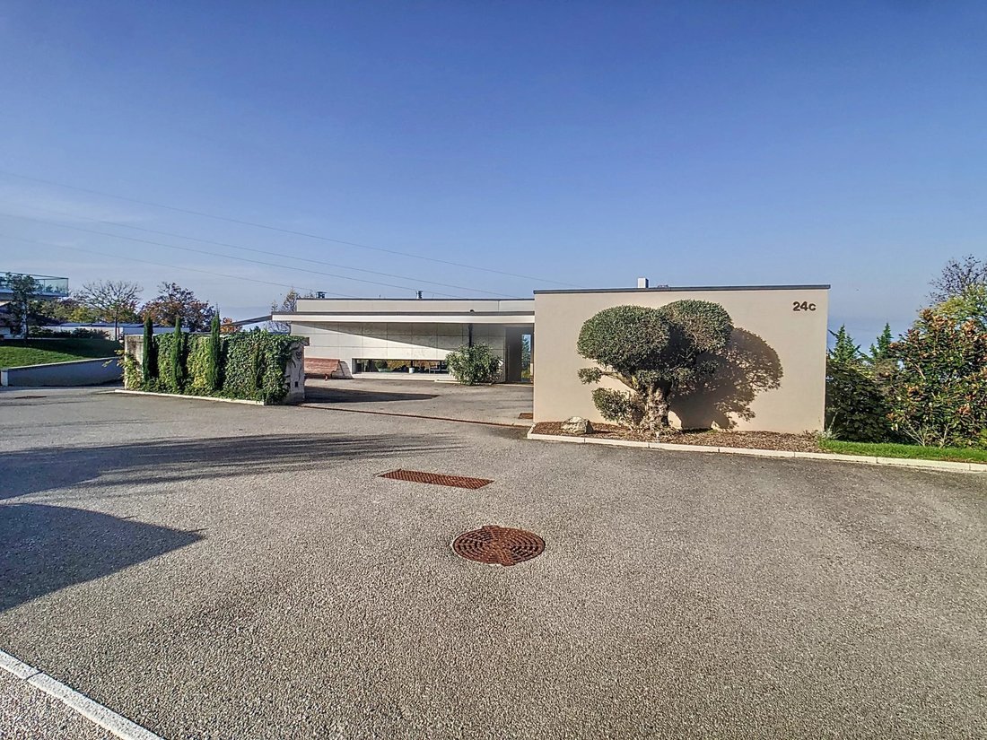 House in Evian-les-Bains, Auvergne-Rhône-Alpes, France 1 - 14857267