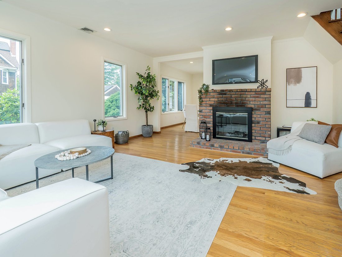 House in Port Washington, New York, United States 5 - 15791295