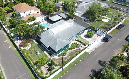 House in The Bahamas 1