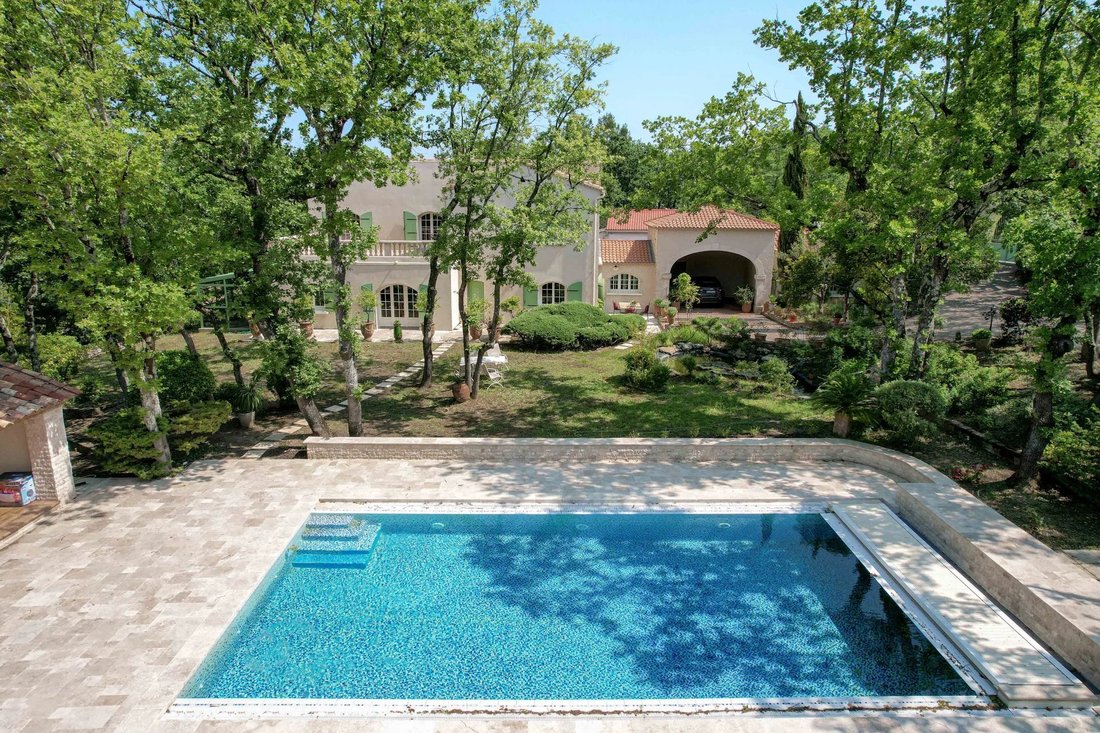 Estate in Uzès, Occitania, France 2 - 15791728