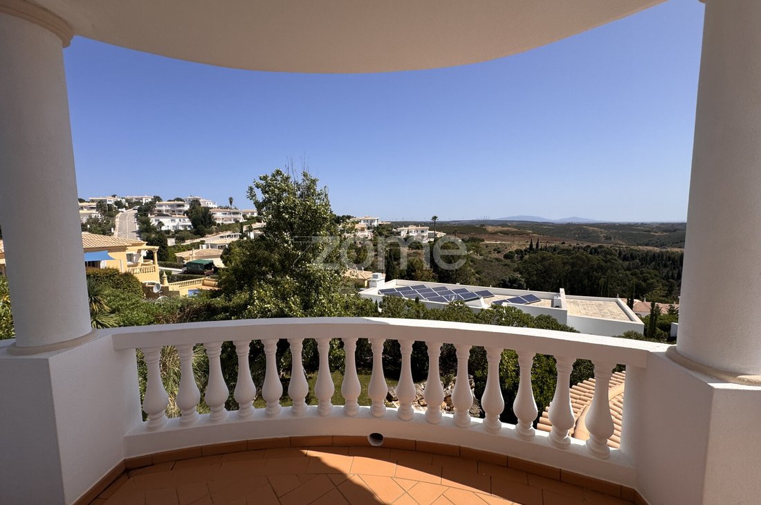 House in Vila do Bispo e Raposeira, Algarve, Portugal 1 - 15788438