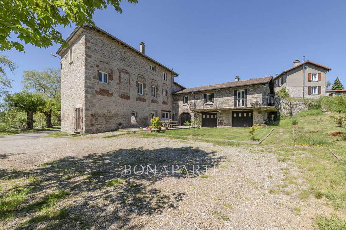 Le Château des Brumes – A Timeless Sanctuary in Pilat’s Verdant Embrace