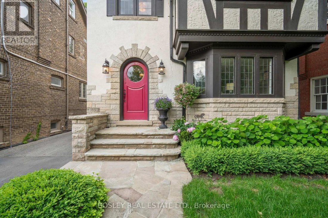 House in Toronto, Ontario, Canada 2 - 15794012