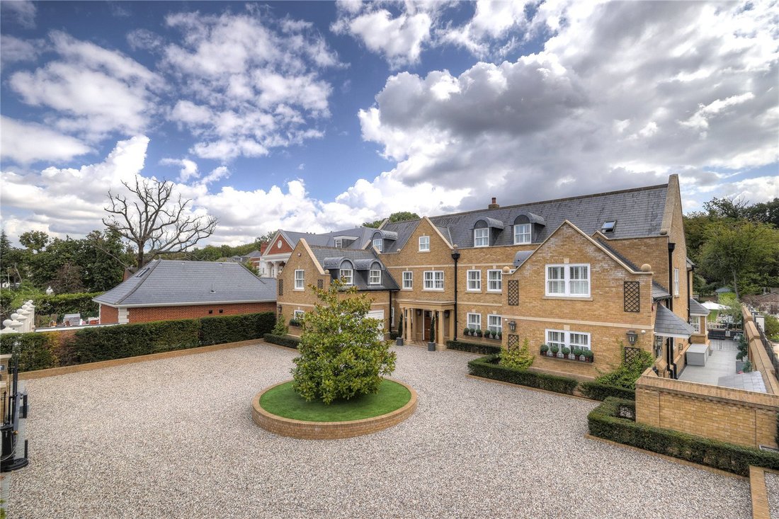 House in Homestead, South Hanningfield, England 1 - 15792052