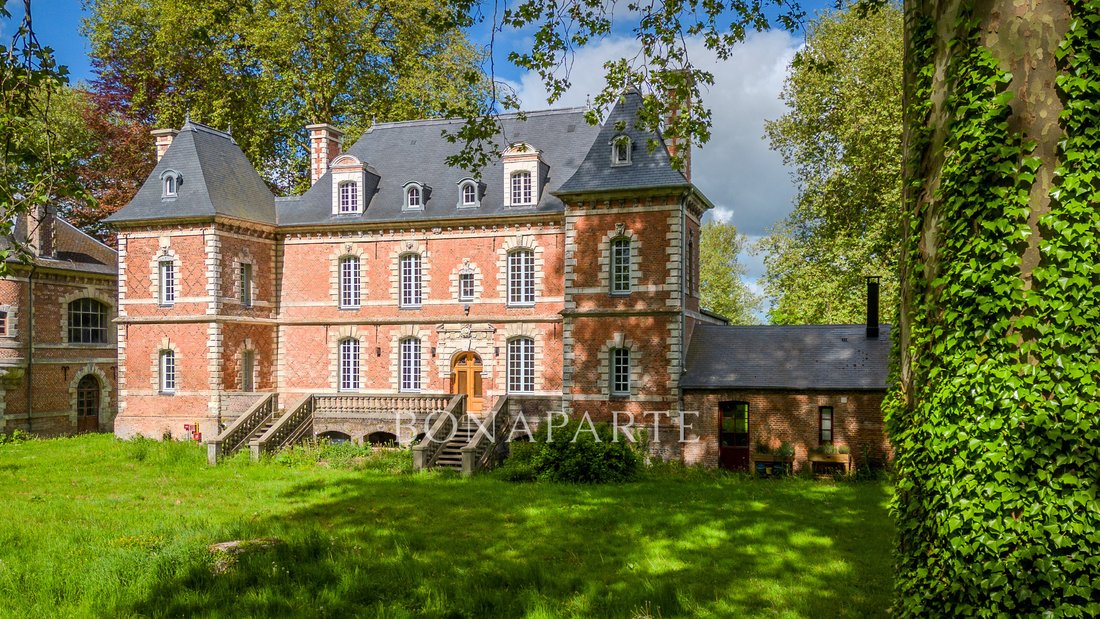 A 17th-Century Castle’s Timeless Embrace on Normandy’s Private Isle