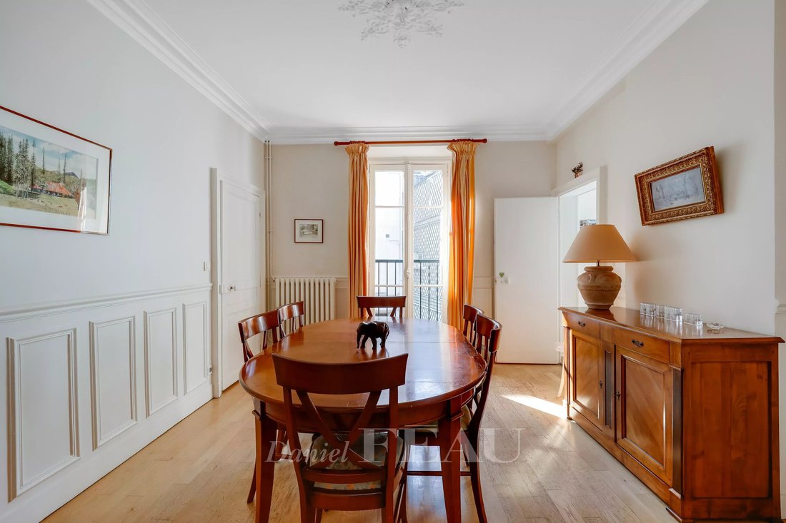 Townhouse in Notre Dame, Versailles, France 3 - 15791897