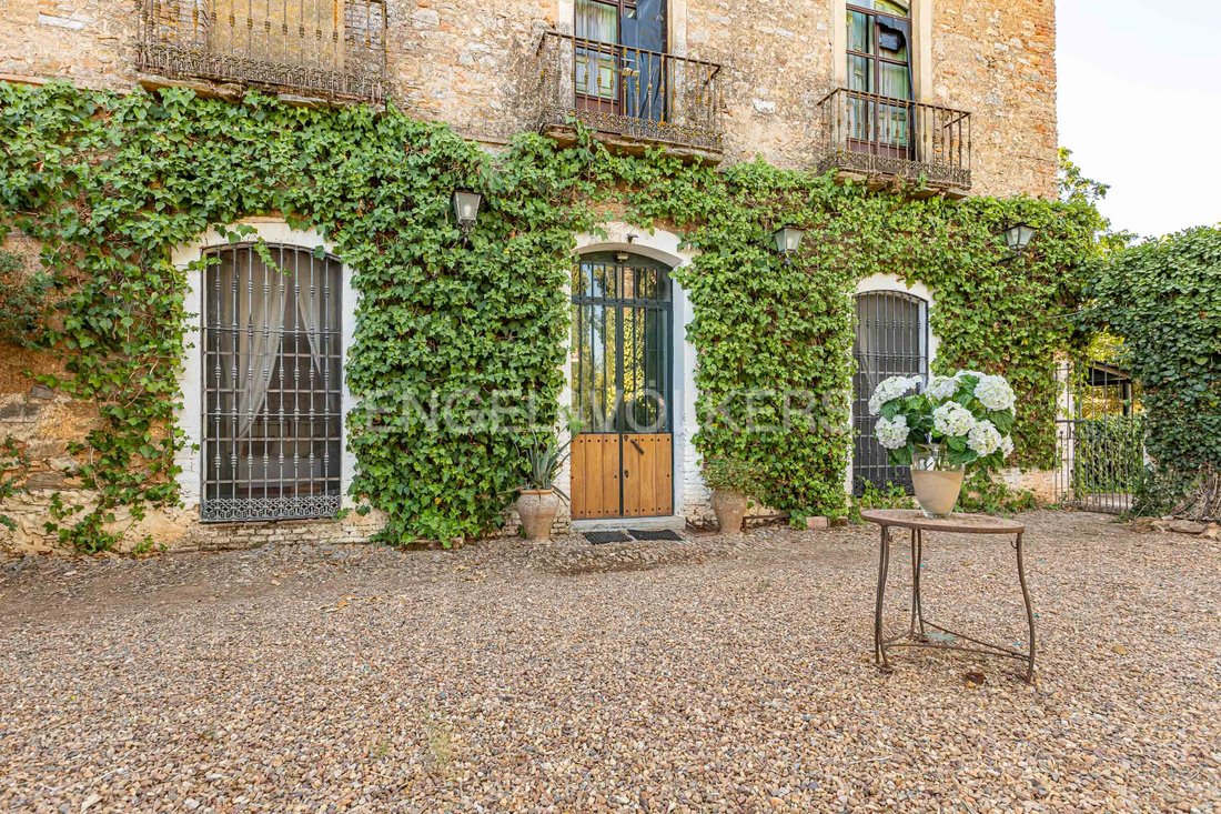 Bienvenida, Extremadura, Spain 2 - 15793630