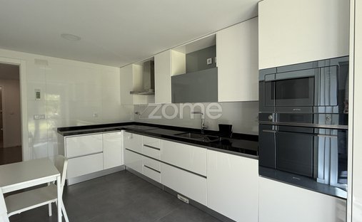 Apartment in Paco de Arcos, Lisbon, Portugal 1