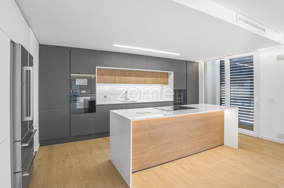 Apartment in Parede, Lisbon, Portugal 3 - 15376677