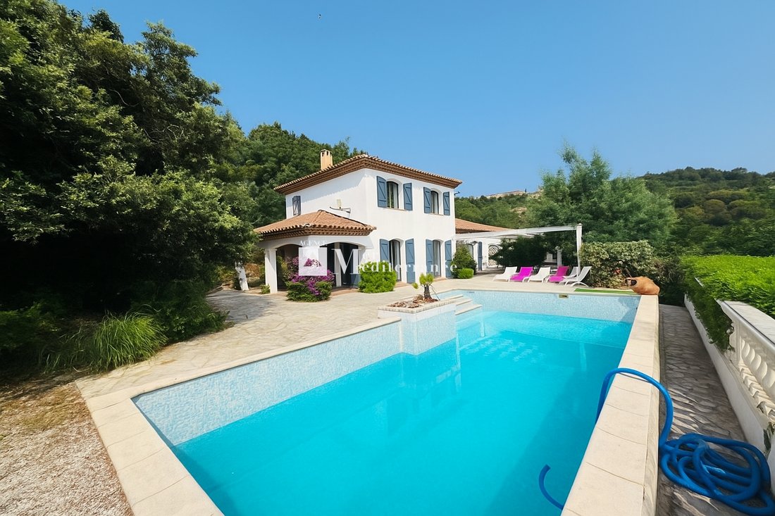 House in Les Issambres, Roquebrune-sur-Argens, France 3 - 15793190