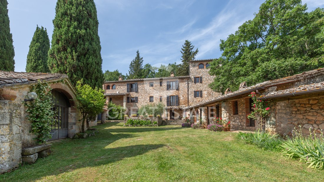 Estate in Monteriggioni, Tuscany, Italy 1 - 15711646