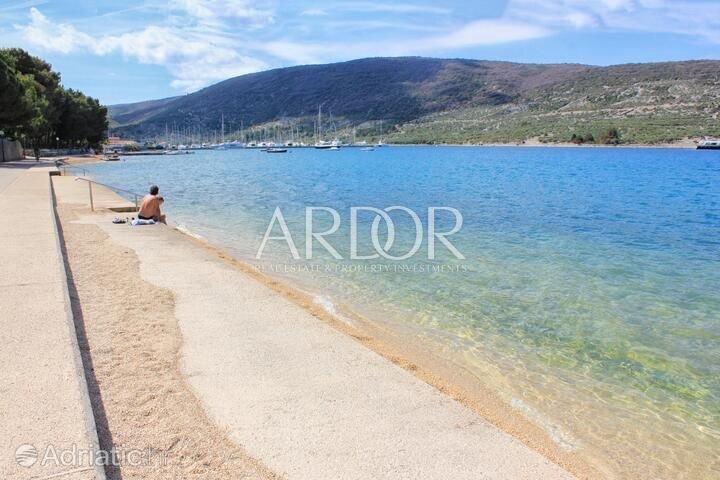 Apartment in Cres, Primorje-Gorski Kotar County, Croatia 4 - 15795206
