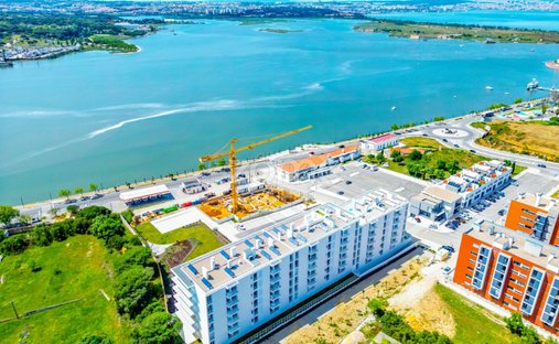 Apartment in Seixal, Arrentela e Aldeia de Paio Pires, Setubal, Portugal 1