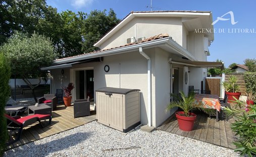 House in Ares, Nouvelle-Aquitaine, France 1