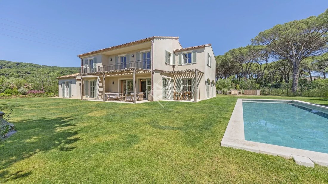 Estate in Ramatuelle, Provence-Alpes-Côte d'Azur, France 1 - 15792105