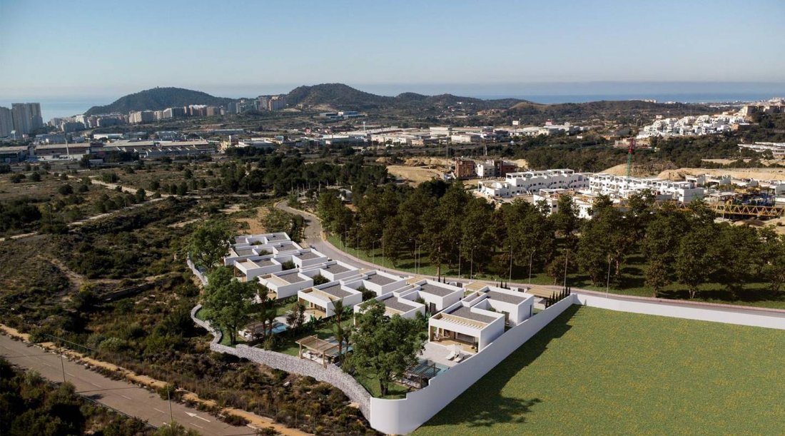 Villa in Finestrat, Valencian Community, Spain 2 - 15793652