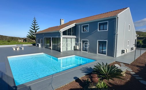 House in Pico da Pedra, Azores, Portugal 1
