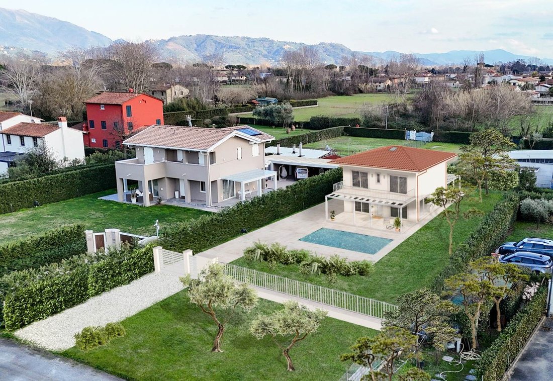 Villa in Pietrasanta, Tuscany, Italy 1 - 15793561