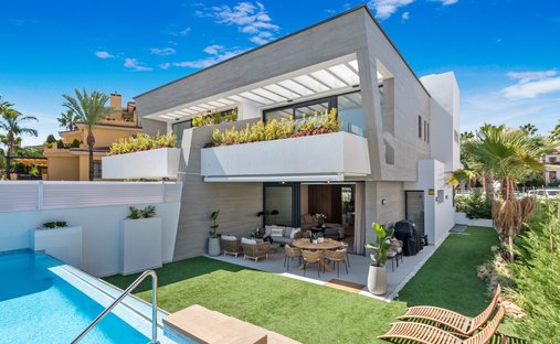 Casa en Playa Puerto Banús, Marbella, España 1