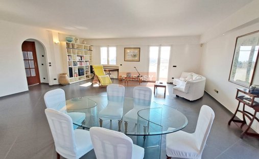 Apartment in Centro, Albenga, Liguria 1