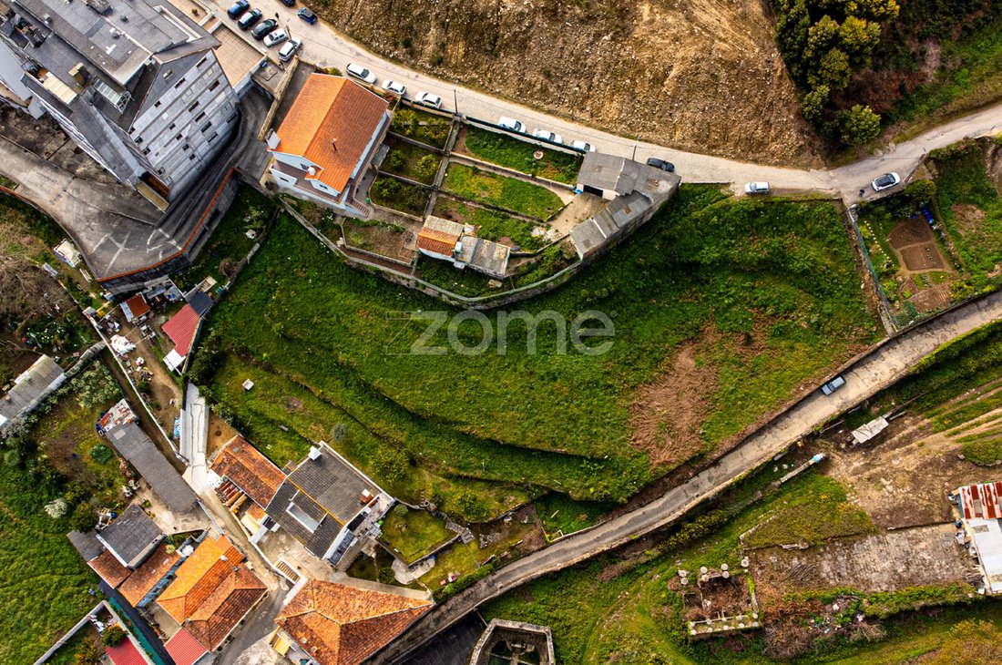 Land in Oliveira do Douro, Porto District, Portugal 1 - 15116334