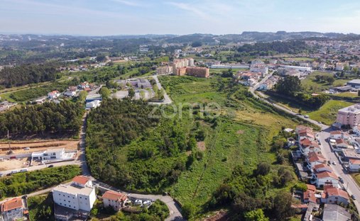 Land in Vilar de Andorinho, Porto District, Portugal 1