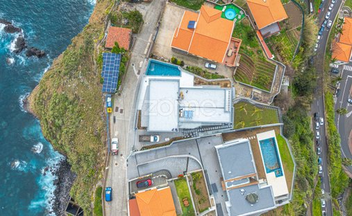 House in Ponta do Sol, Madeira, Portugal 1