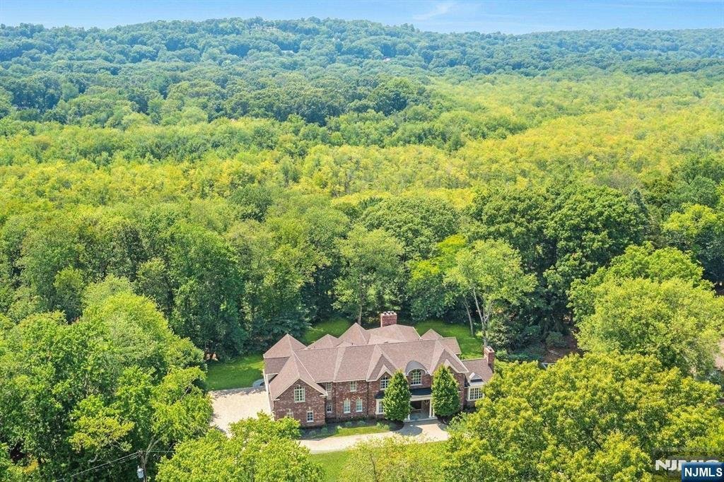 House in Franklin Lakes, New Jersey, United States 4 - 15795304