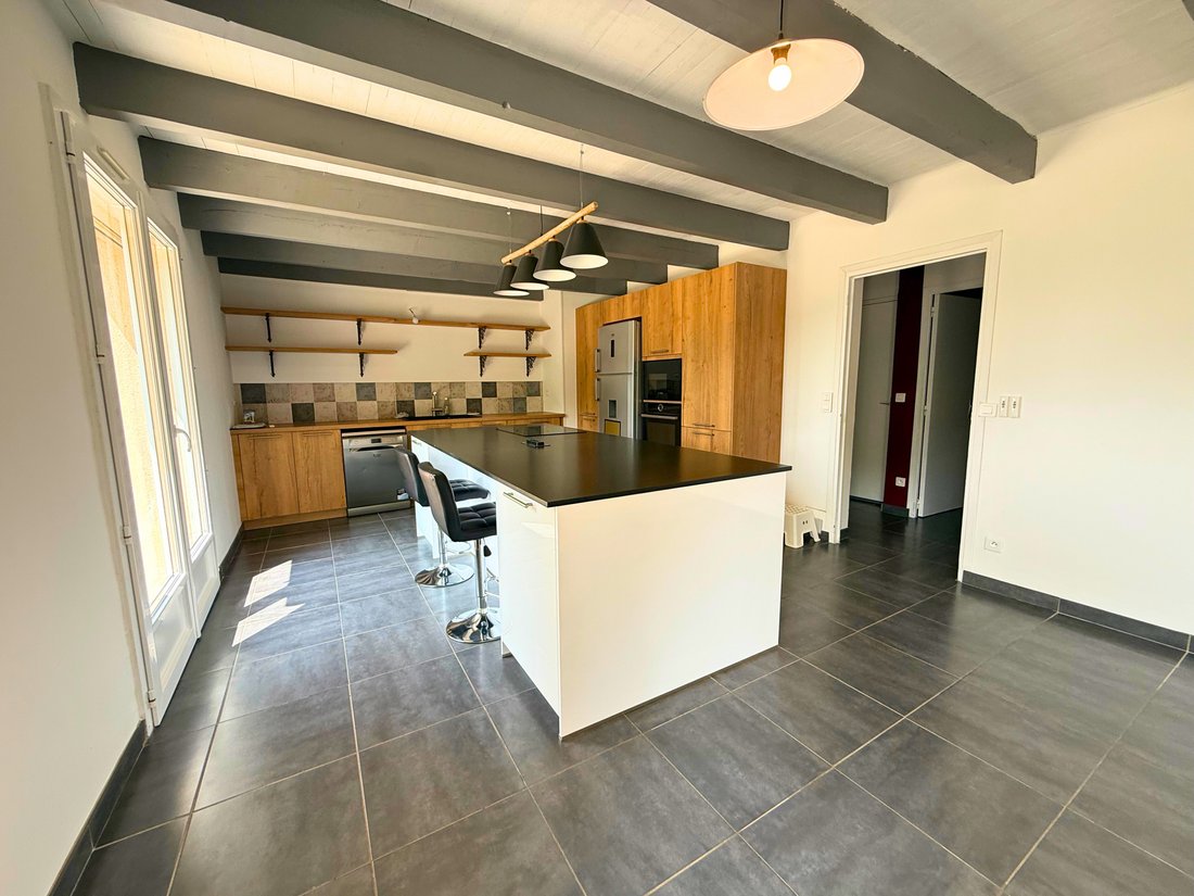House in Montfuron, Provence-Alpes-Côte d'Azur, France 3 - 15793546