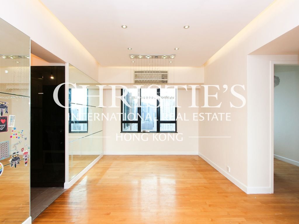 Apartment in Hong Kong, Hong Kong 3 - 15795451