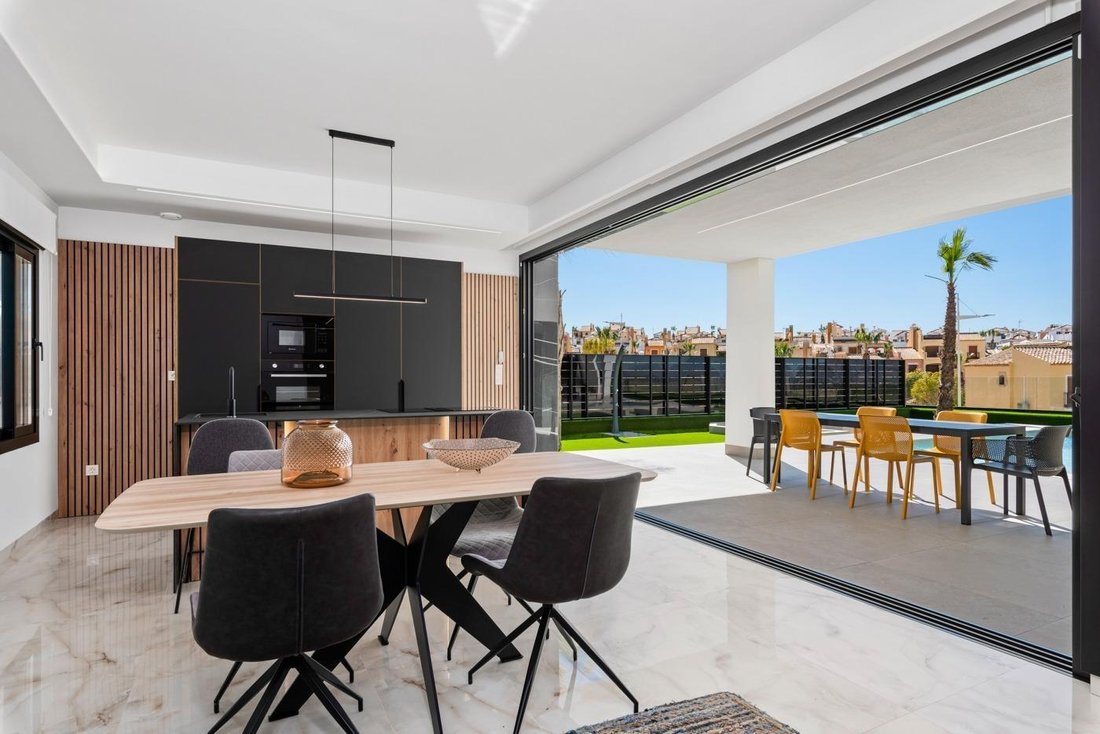 Villa in Algorfa, Valencian Community, Spain 3 - 15274660