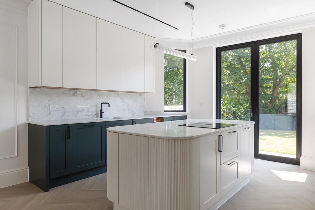 House in Ealing (London Borough of Ealing), Ealing, England 2 - 15793412
