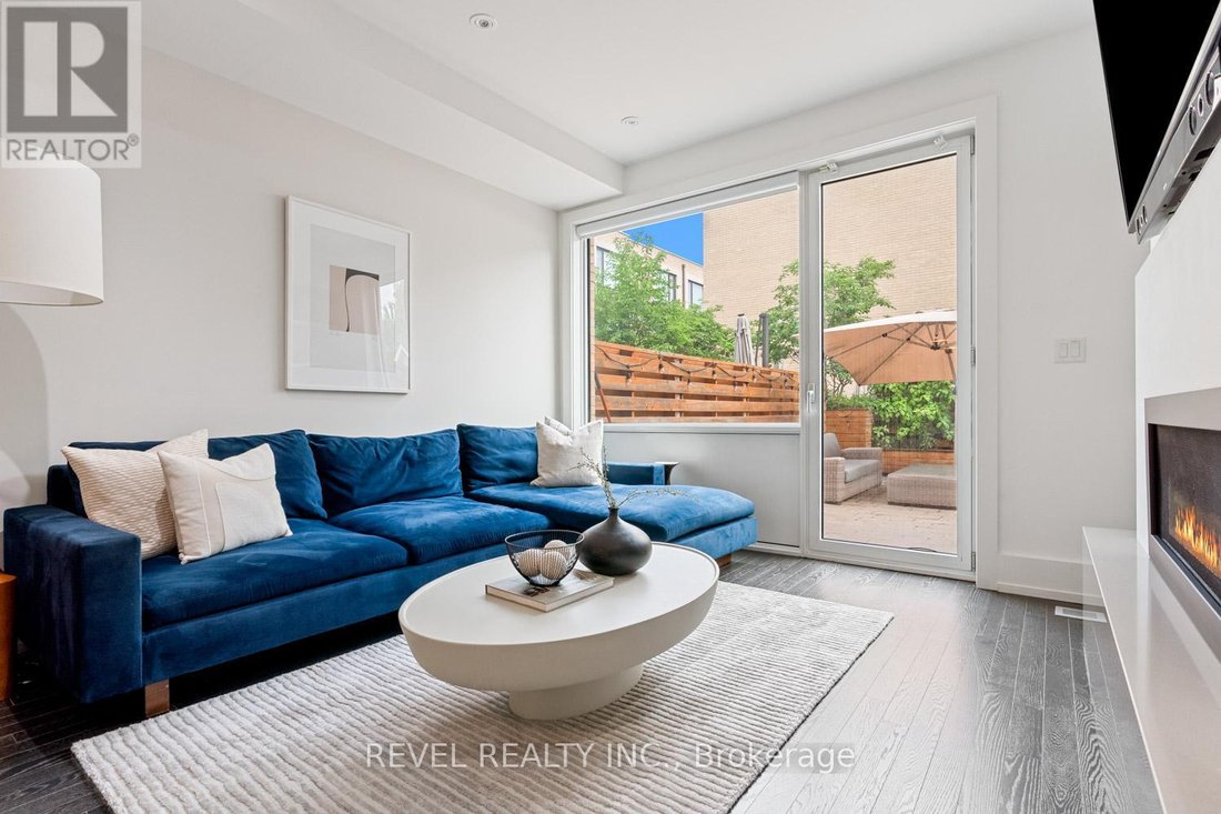 House in Toronto, Ontario, Canada 5 - 15794005