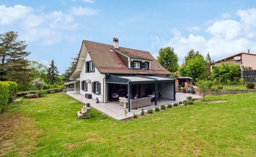 House in Cugy, Vaud, Switzerland 1