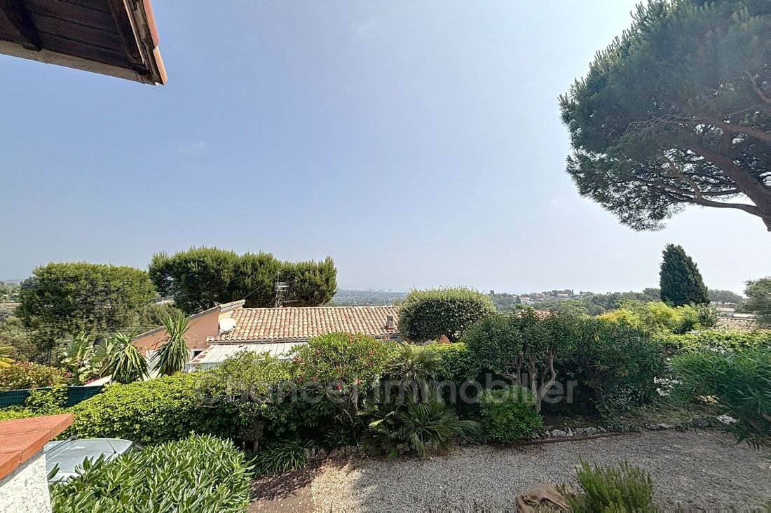Villa in Les Cougoulins-Rastines, Antibes, France 5 - 15778627