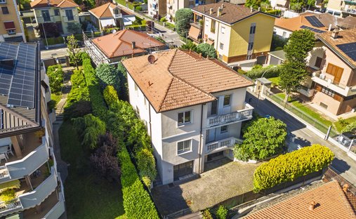 Villa in Arese, Lombardy, Italy 1