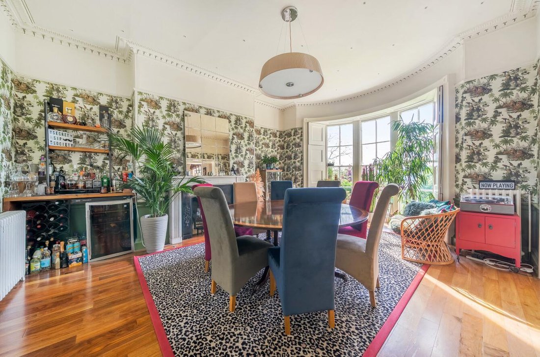 Townhouse in Troy Town, Chatham, England 5 - 15793404