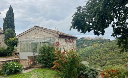 Country House in Montone, Umbria, Italy 1