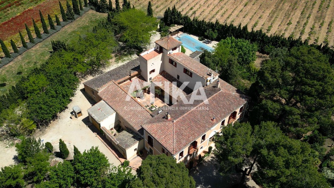 Villa in Fontanars dels Alforins, Valencian Community, Spain 4 - 15796269